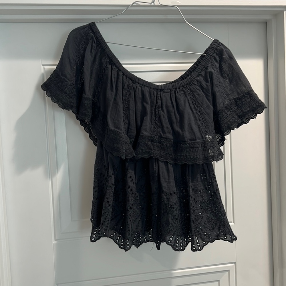 American Eagle Off The Shoulder Crochet Top Size Medium